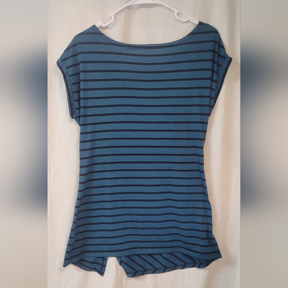 A.N.A size large Striped Tunic top - Picture 6 of 8